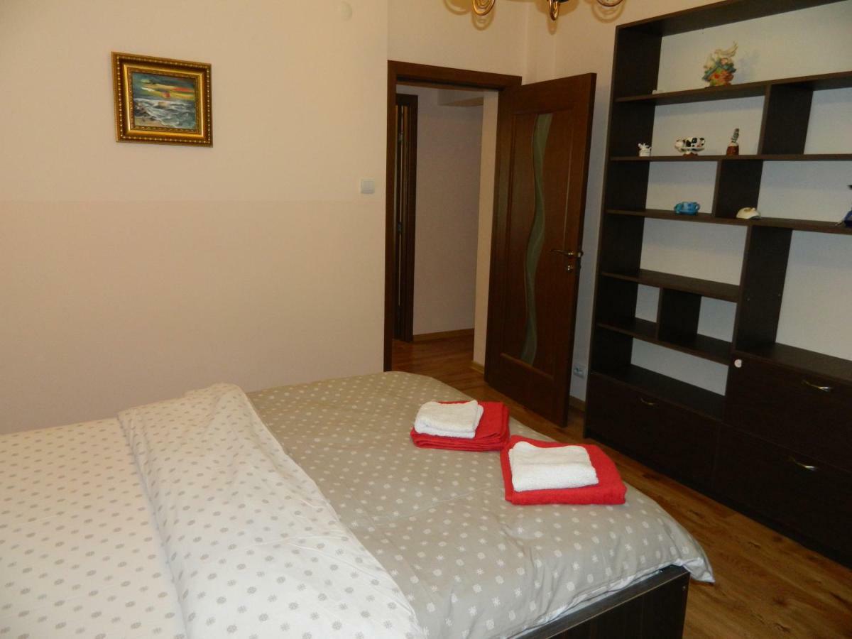 Apartament Antonia Apartment Tîrgu Ocna Екстериор снимка